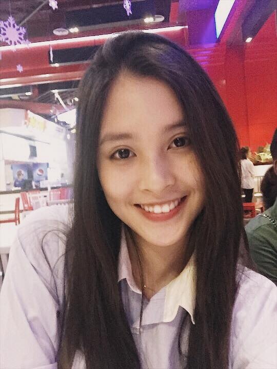 Tran Tieu Vy dang quang Hoa hau Viet Nam anh 6
