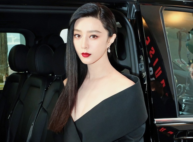 Co quan thue Trung Quoc: 'Dang dieu tra cao buoc tron thue o showbiz' hinh anh