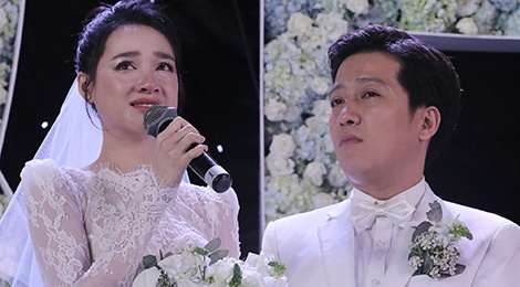 Khoanh khac cua nu cuoi, nuoc mat o le cuoi Truong Giang - Nha Phuong hinh anh