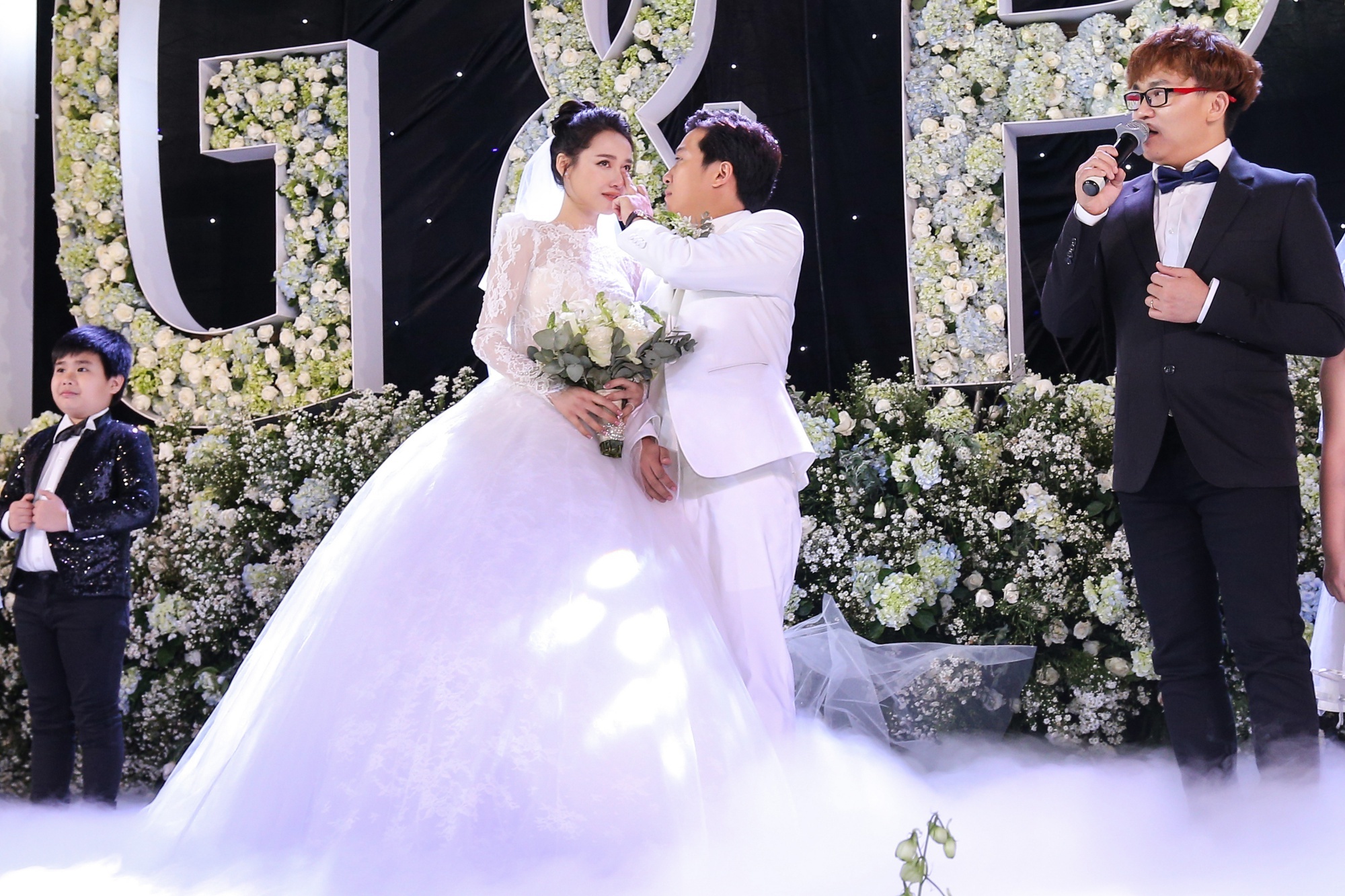 Truong Giang Nha Phuong cuoi anh 9