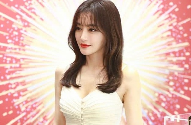 'Dien Hi cong luoc' Tan Lam xinh dep va tuoi tre o tuoi U40 hinh anh