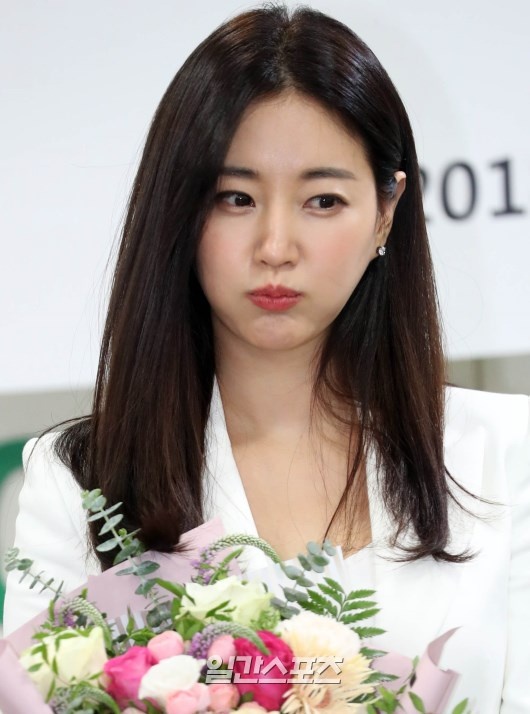 Hoa hau Han Quoc goi cam Kim Sa Rang anh 1