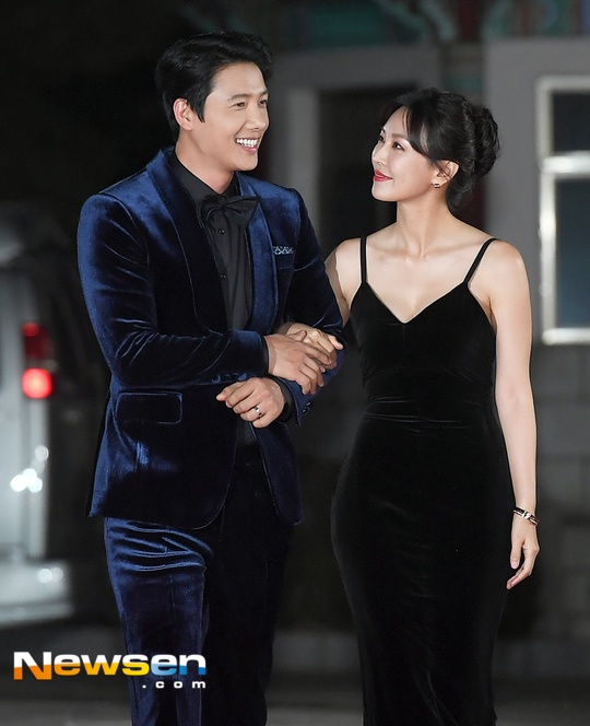 Sao Han tren tham do Apan Awards anh 12