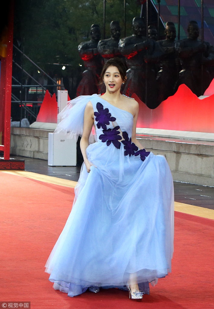 Lam Tam Nhu tre trung anh 8