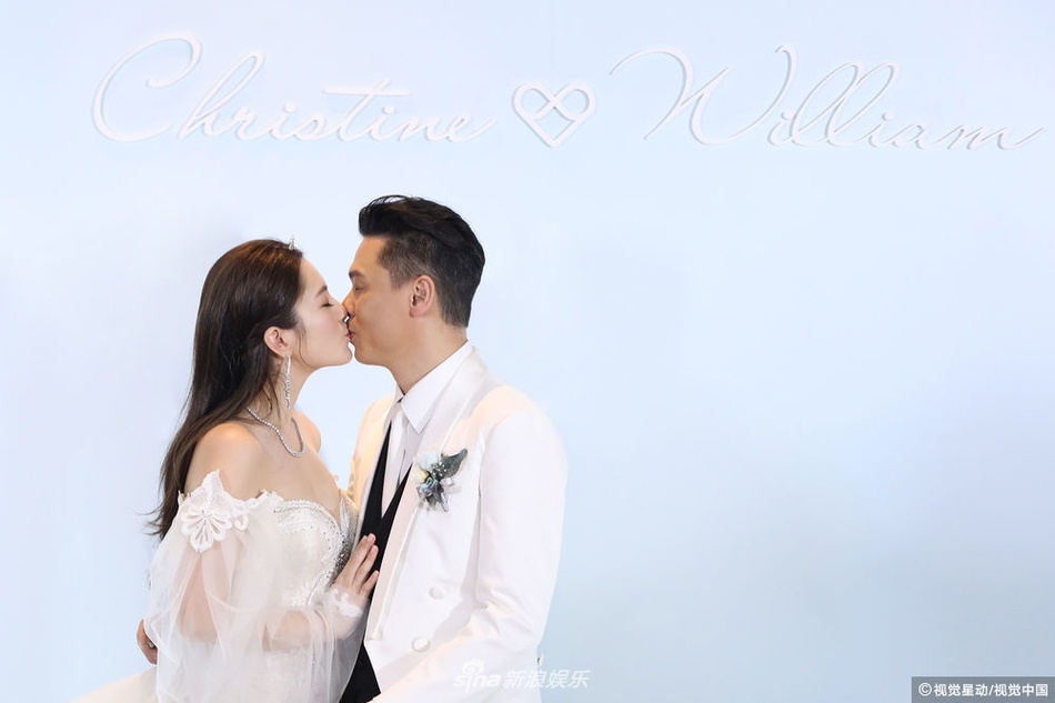 Cau Van Tue cuoi anh 3