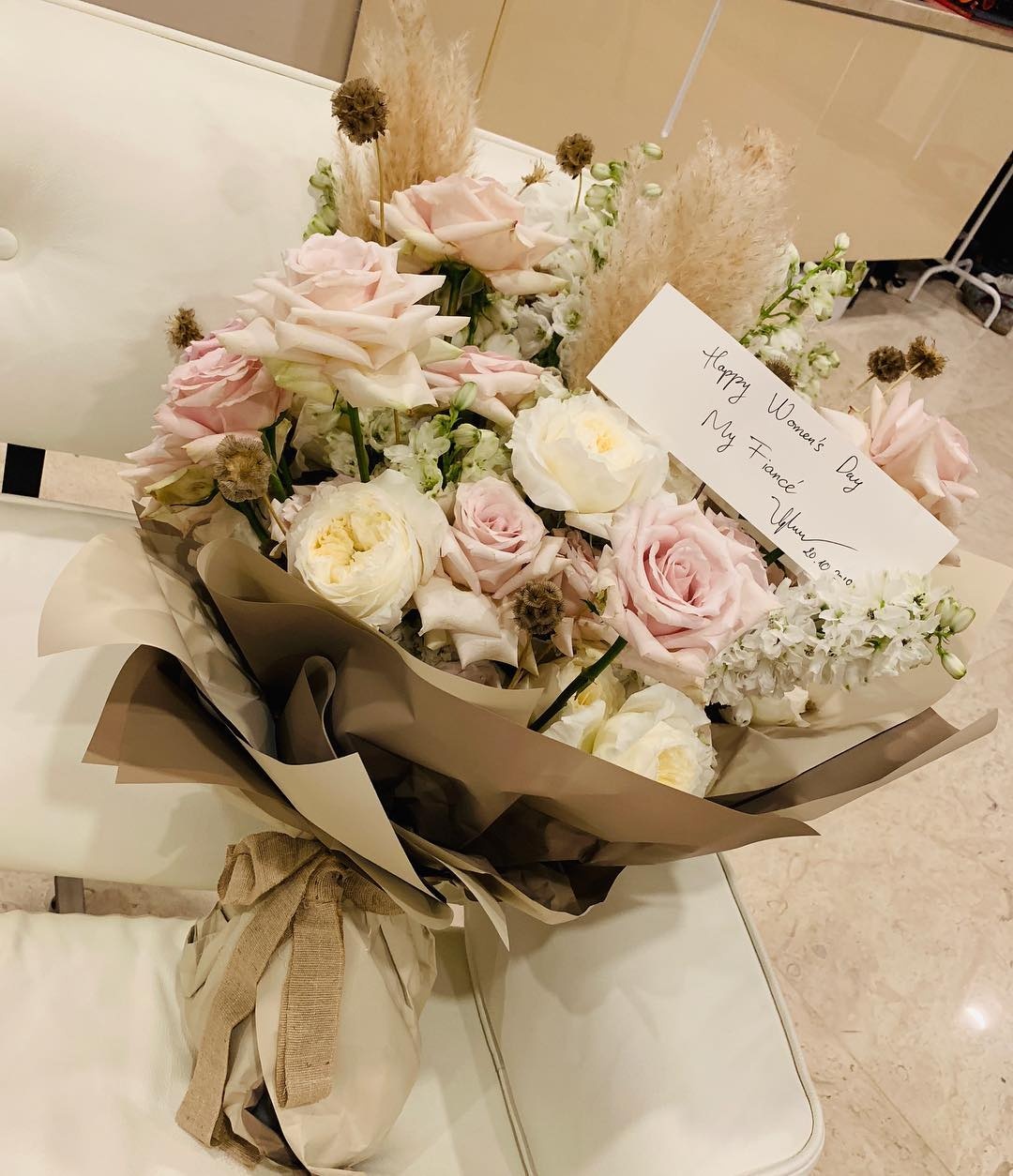 Cuong Do La ben Dam Thu Trang anh 1