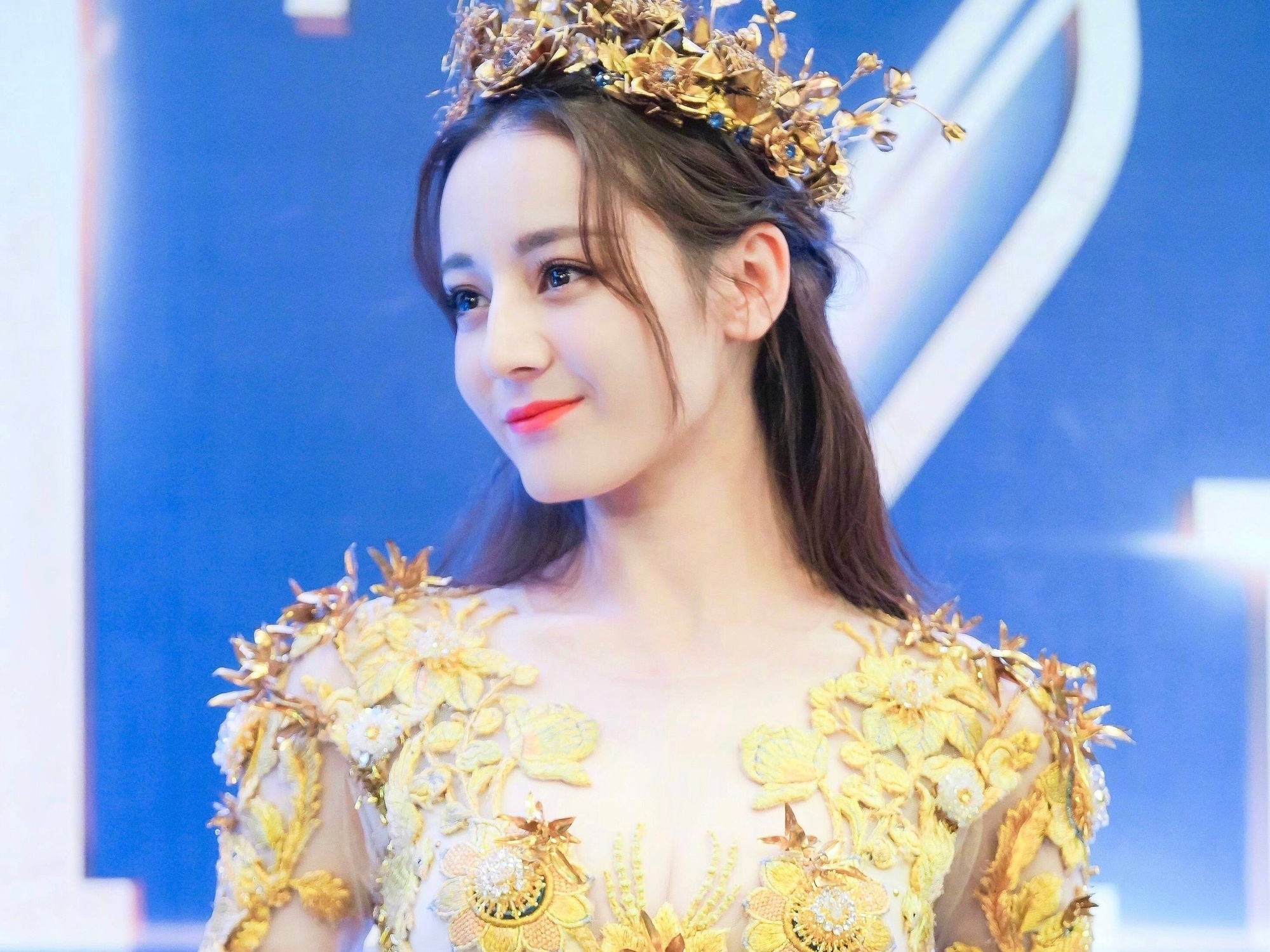 Địch Lệ Nhiệt Ba Phạm Băng Băng bị tẩy chay ảnh 2 Dich Le Nhiet Ba Pham Bang Bang bi tay chay anh 2