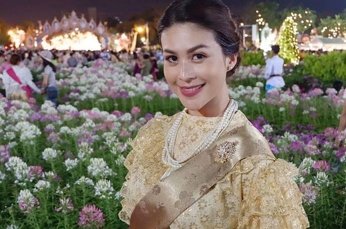 Cha me dau don lo tang le cho a hau tu nan cung Chu tich Leicester hinh anh