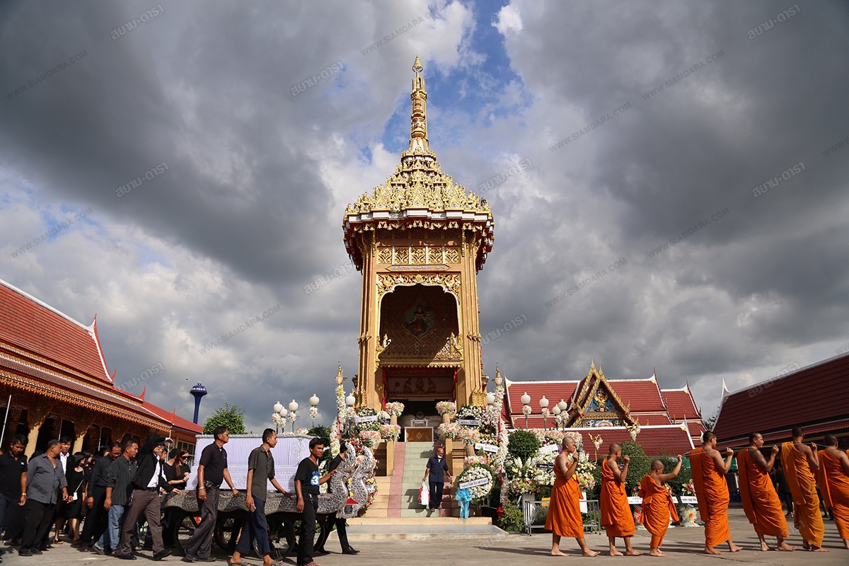 A hau Thai Lan qua doi anh 10