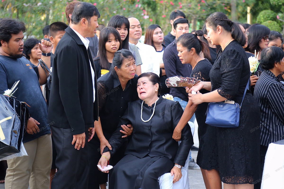 A hau Thai Lan qua doi anh 3