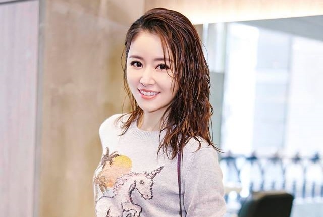 Lâm Tâm Như lộ nhiều ảnh đời thường kém sắc ảnh 3 Lam Tam Nhu lo nhieu anh doi thuong kem sac anh 3