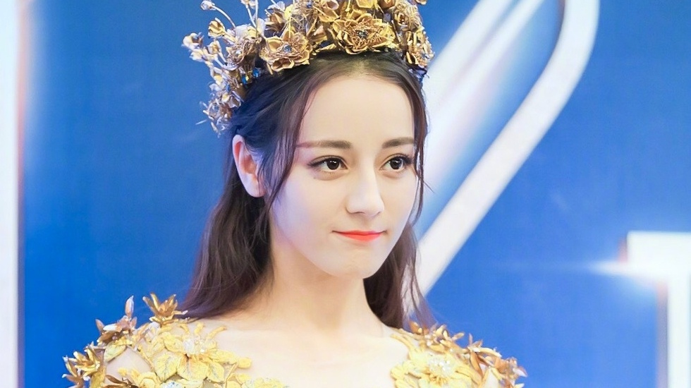 Địch Lệ Nhiệt Ba bị Uông Hải Lâm chỉ trích ảnh 1 Dich Le Nhiet Ba bi Uong Hai Lam chi trich anh 1