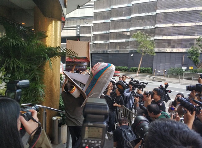 Le tang Kim Dung dot vang ma anh 2