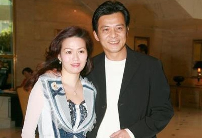 'Ngu ho tuong' Huynh Nhat Hoa gap kho khan khi vo tai phat ung thu hinh anh