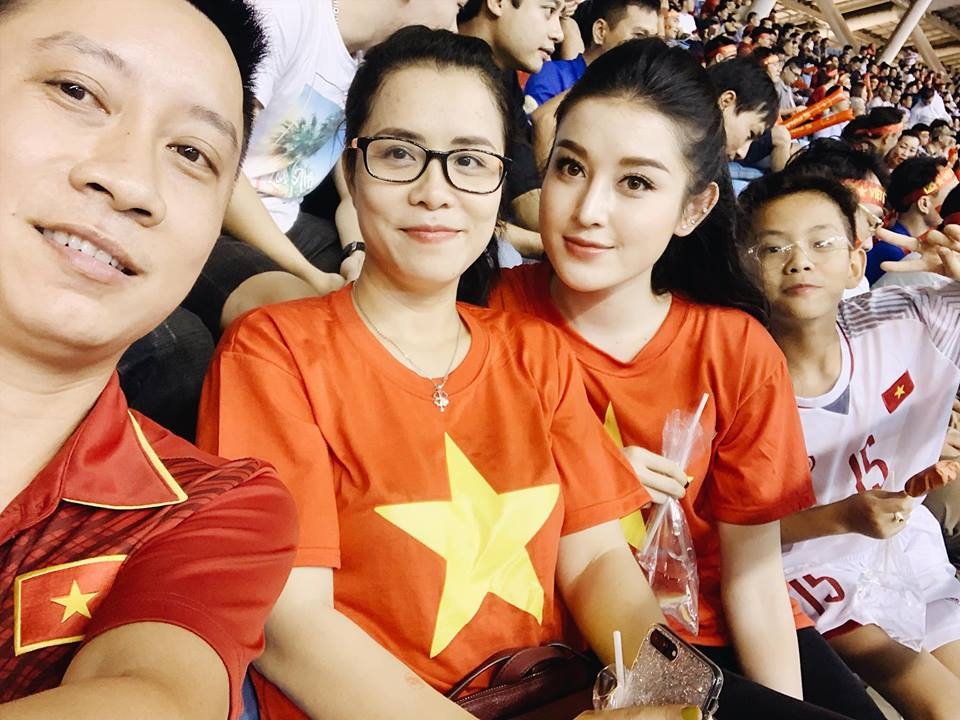Huyen My co vu tuyen Viet Nam anh 1
