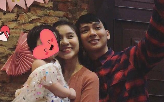 Ro tin Hoai Lam va ban gai da co con dau long hinh anh