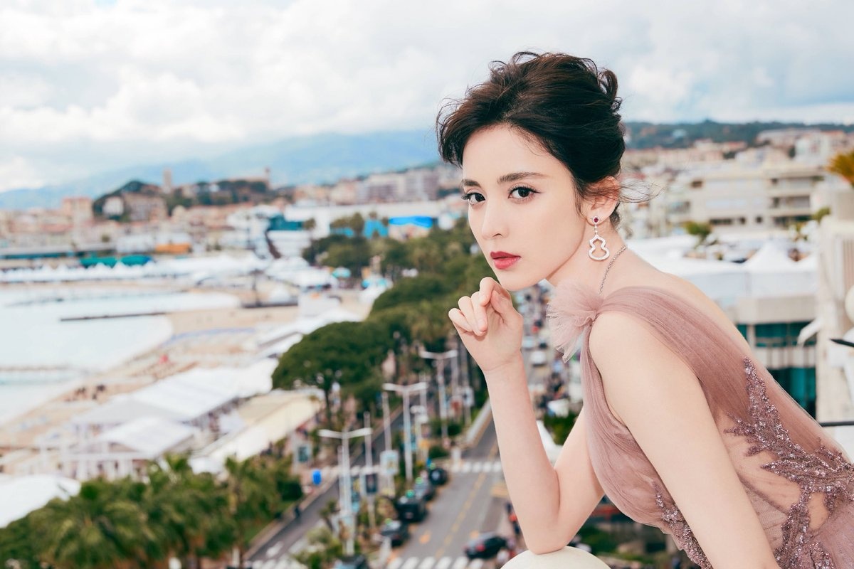 Cổ Lực Na Trát clip nhạy cảm ảnh 4 Co Luc Na Trat clip nhay cam anh 4