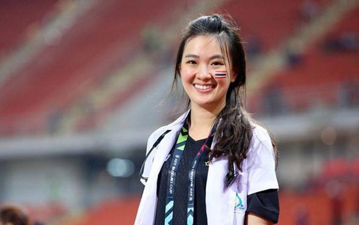 bac si la hoa hau tuyen Thai Lan anh 1