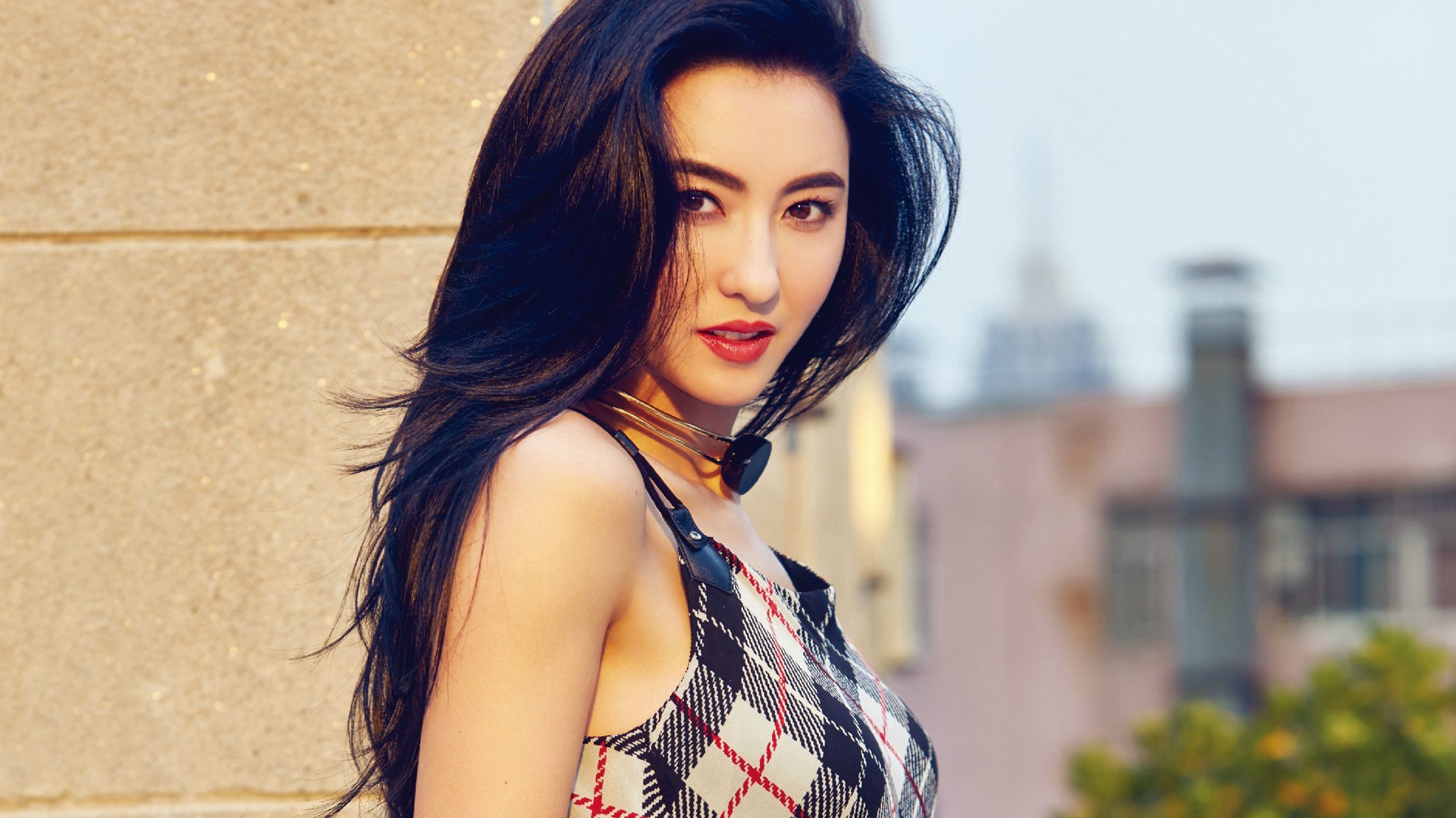 Truong Ba Chi sinh em be anh 1