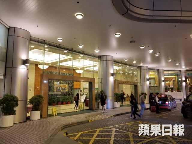 Trương Bá Chi sinh con thứ ba ảnh 1 Truong Ba Chi sinh con thu ba anh 1