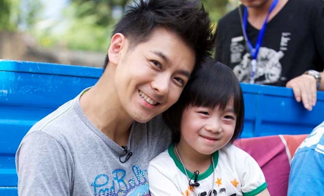 Show tre em bi cam o Trung Quoc anh 2