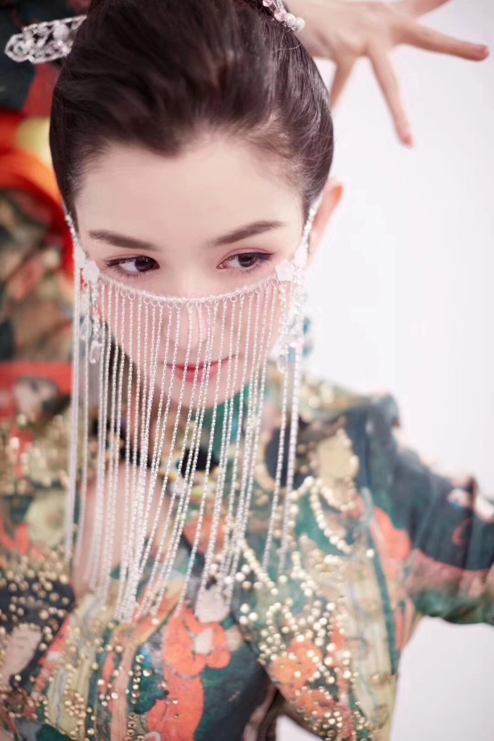 My nu Tan Cuong Cap Ny Khac Tu anh 2