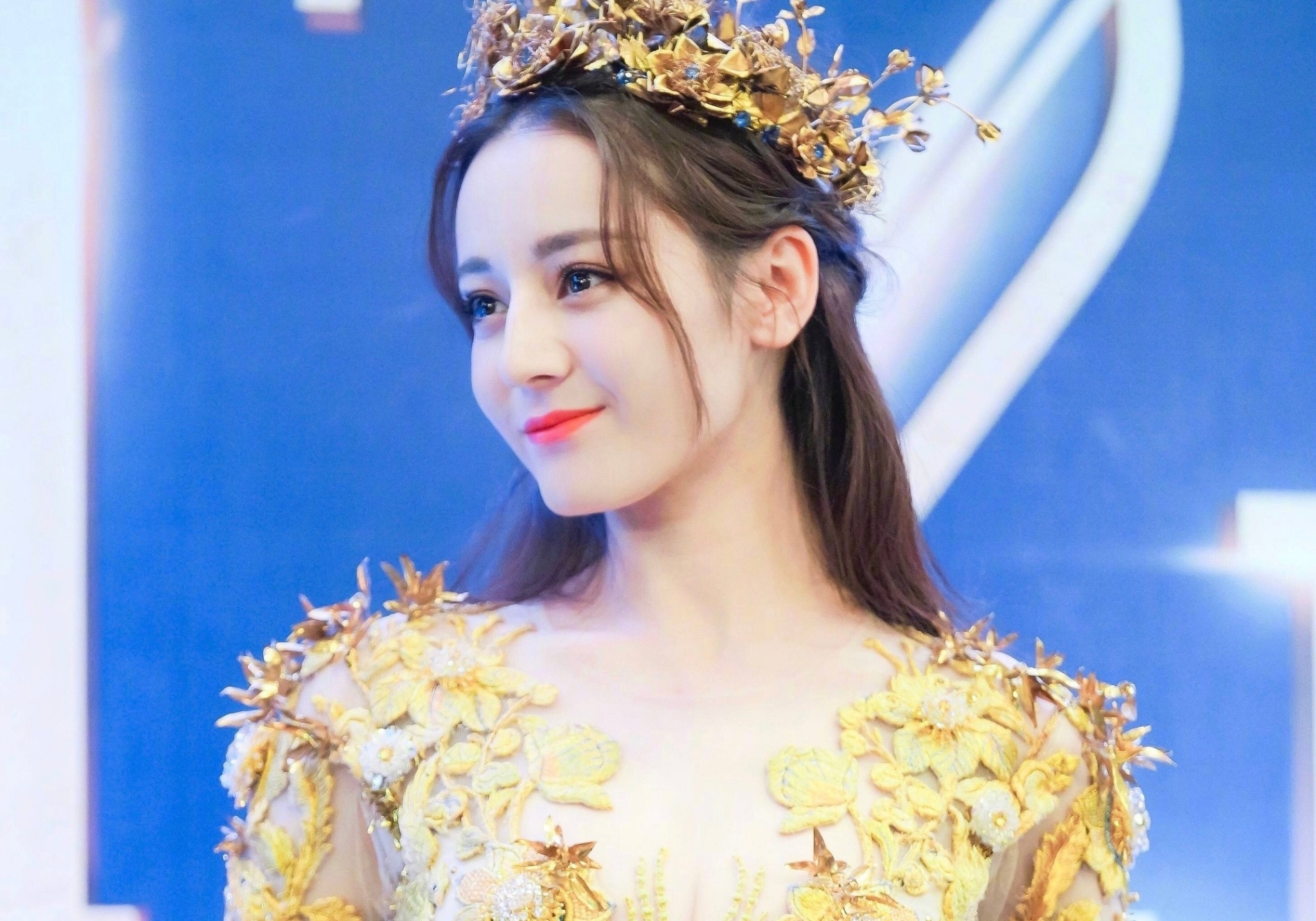 Sao hoa ngu dep nhu hoa hau anh 4