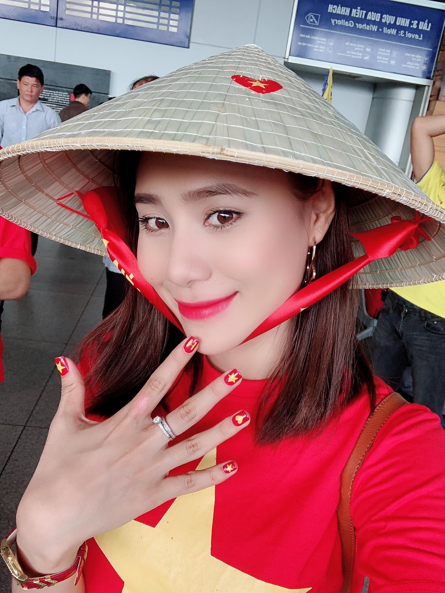 Nghe si Viet co mat tai Malaysia co vu tuyen nha anh 4