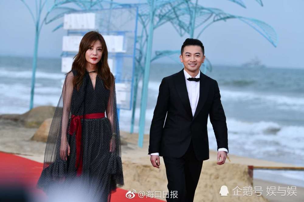 Sao hoa ngu tren tham do anh 3