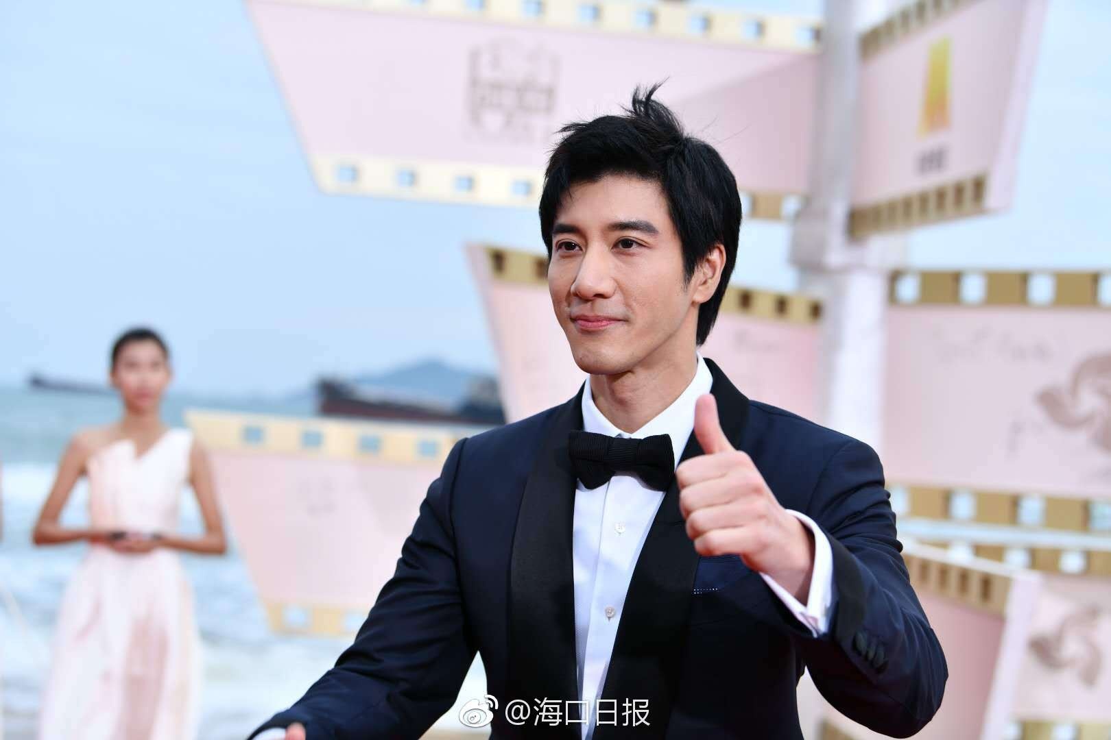 Sao hoa ngu tren tham do anh 12