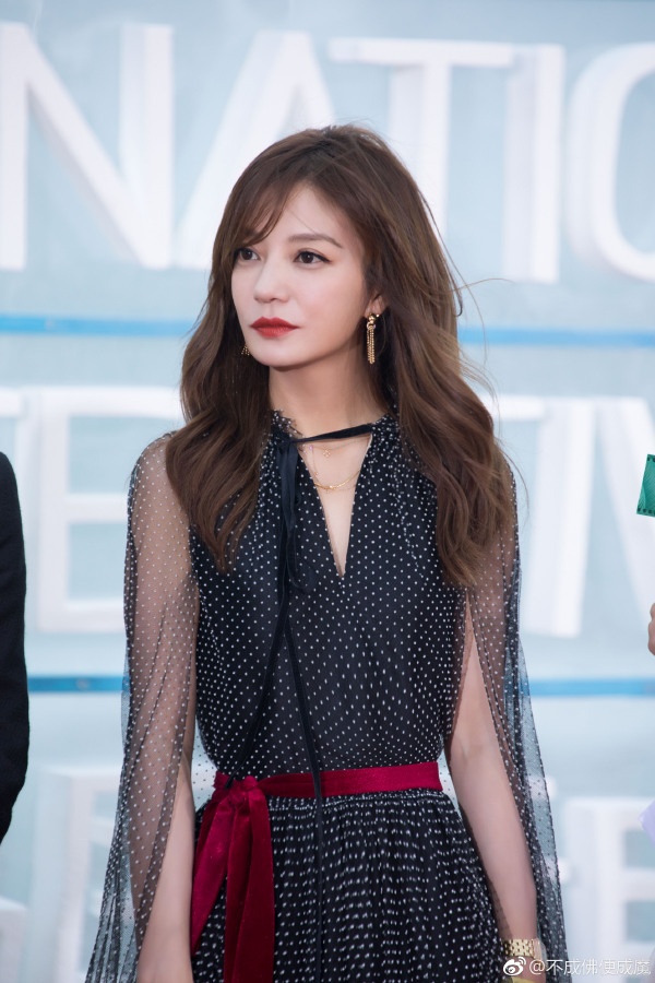 Sao hoa ngu tren tham do anh 5