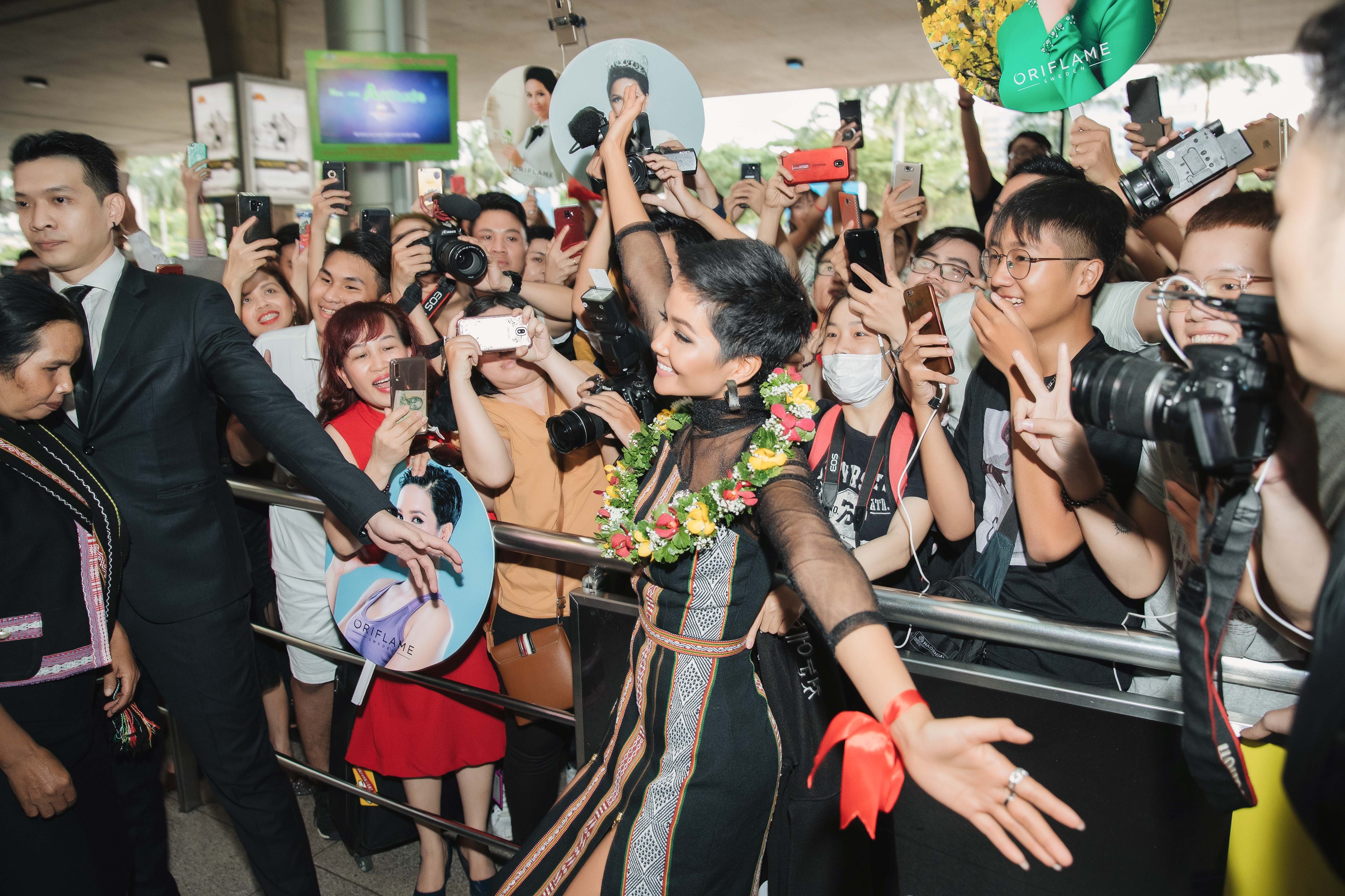 H'Hen Nie ve Viet Nam anh 6