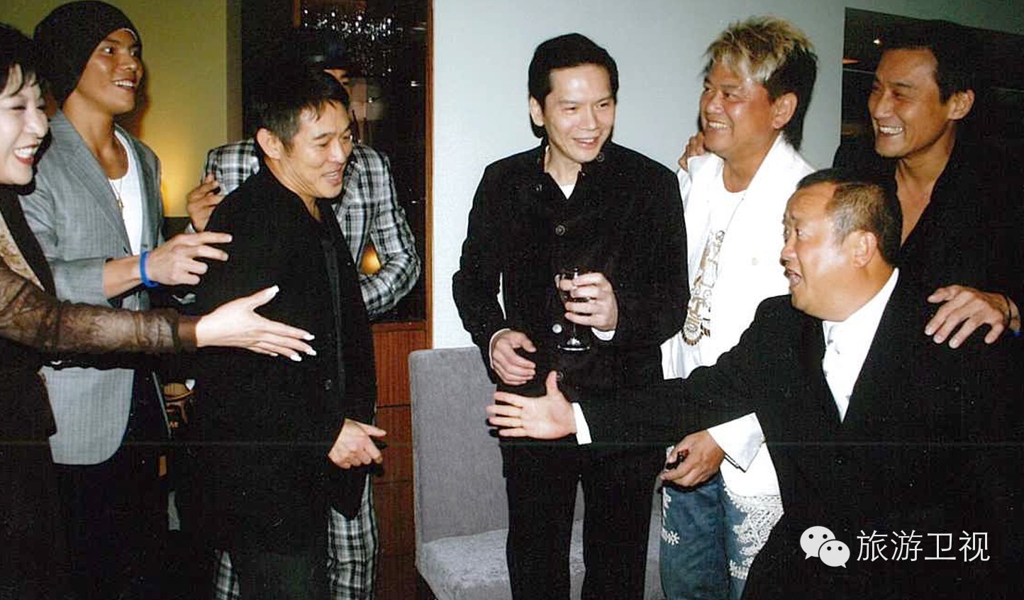 Huong Hoa Cuong trum xa hoi den va trum showbiz anh 5