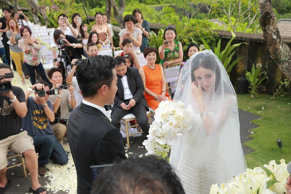 Duong Mich va Luu Khai Uy ly hon anh 1