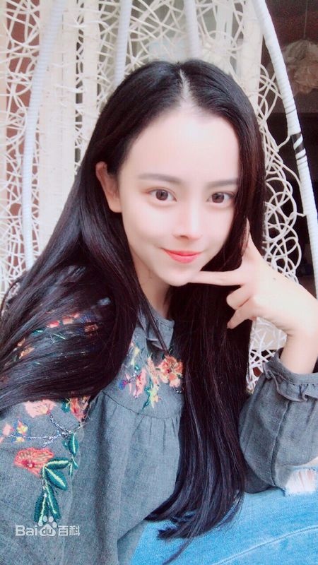 Hoang Loi Chau Tinh Tri tre dep anh 7