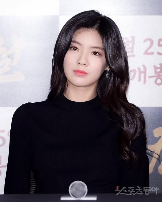 Ban gai Lee Sun Bin cua Lee Kwang Soo anh 2