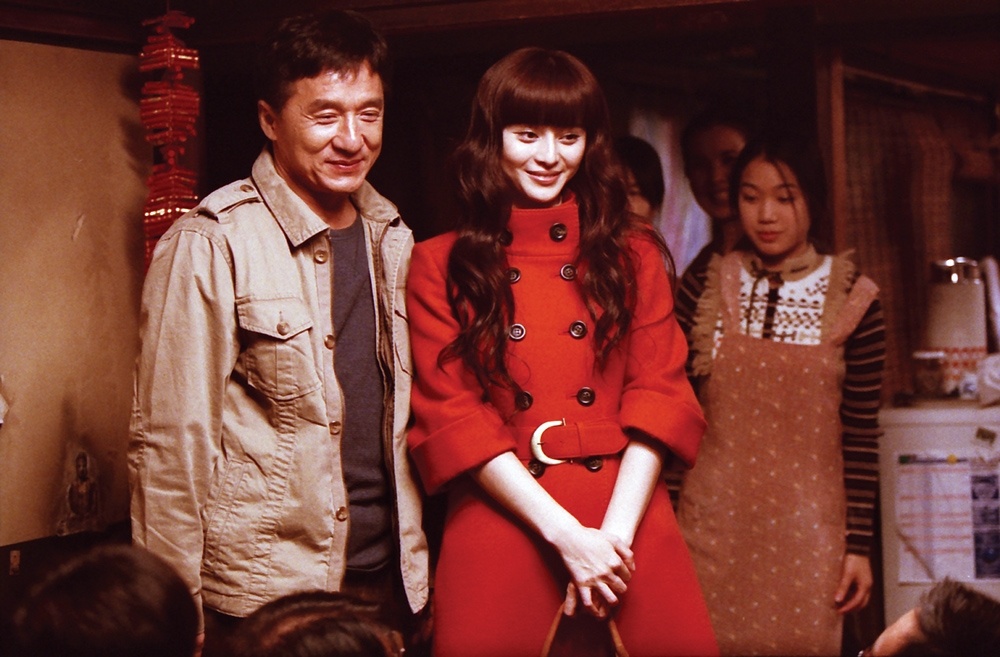 Phim có cảnh nóng của Thành Long ảnh 1 Phim co canh nong cua Thanh Long anh 1