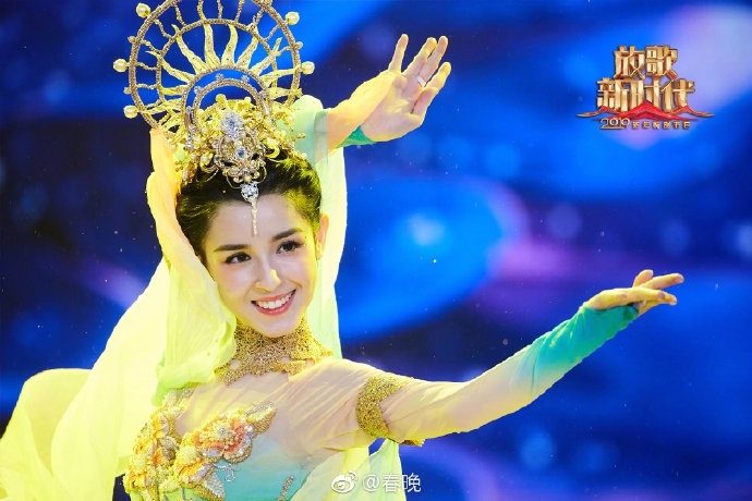 My nu Tan Cuong Cap Ny Khac Tu anh 8