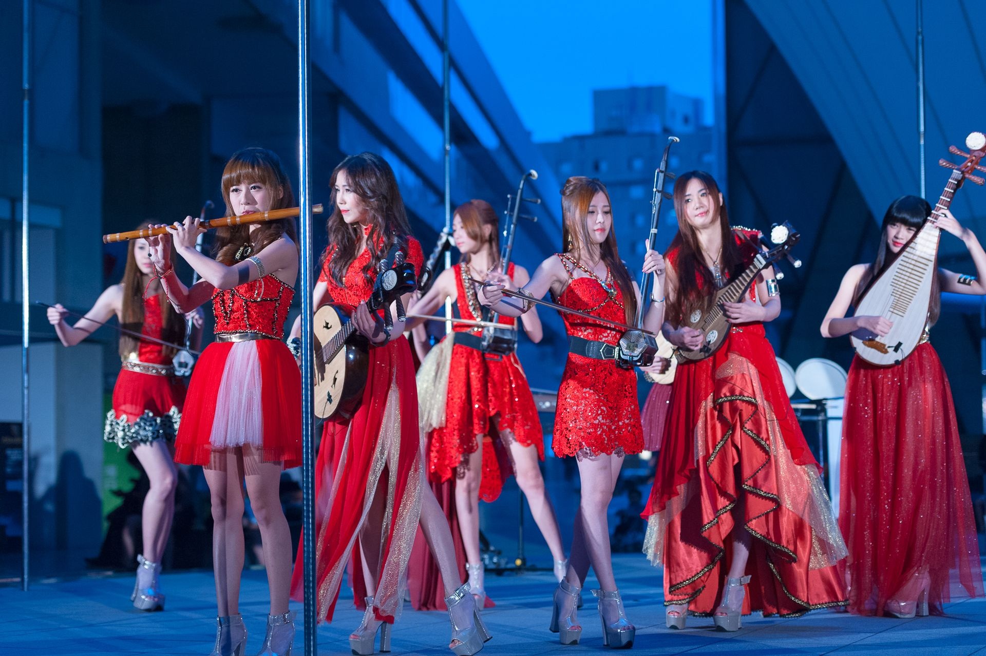 Nghe si bi quay roi,  lam dung tinh duc anh 2