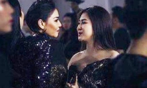 Anh Huong Tram cham mat va hoi han Thu Minh gay chu y hinh anh