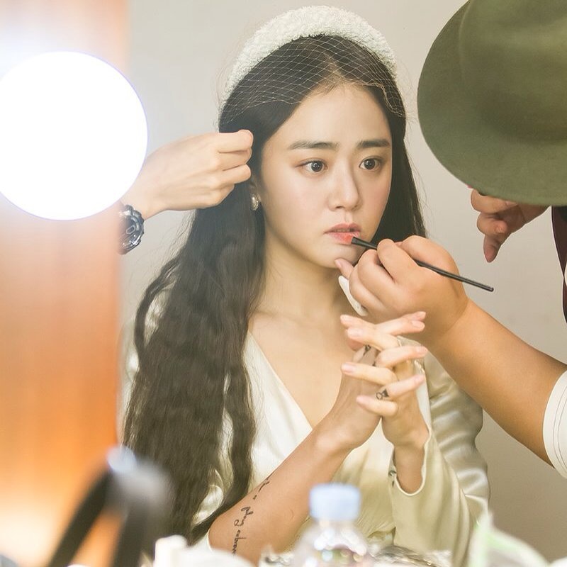 Moon Geun Young beo anh 9