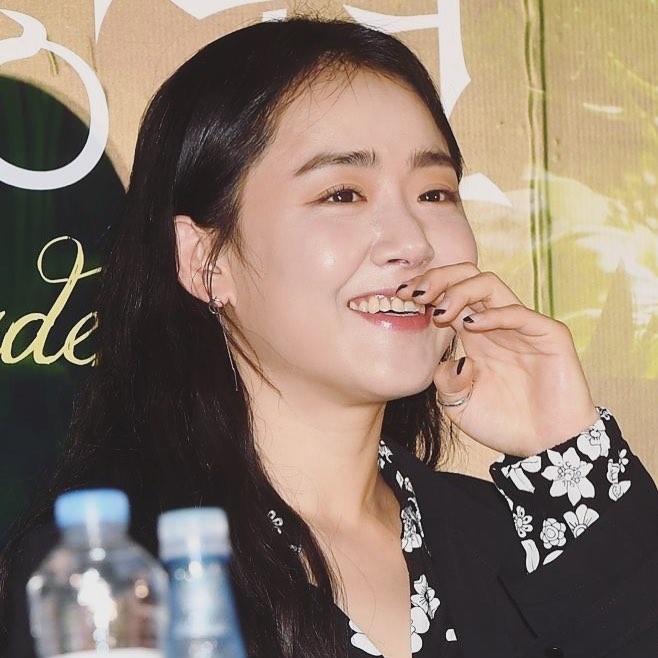 Moon Geun Young beo anh 3
