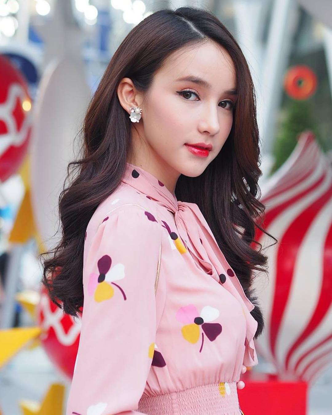 Yoshi Rinrada Thurapan goi cam anh 13