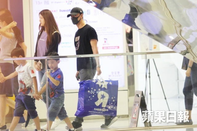 Bạn gái người mẫu của Lâm Phong mang bầu ảnh 2 Ban gai nguoi mau cua Lam Phong mang bau anh 2