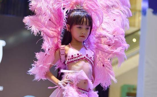 Mau nhi o Trung Quoc - nghe vui dang bien tuong phan cam hinh anh