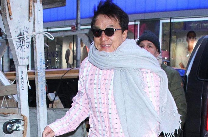 Con gai Thanh Long lai lang thang anh 2