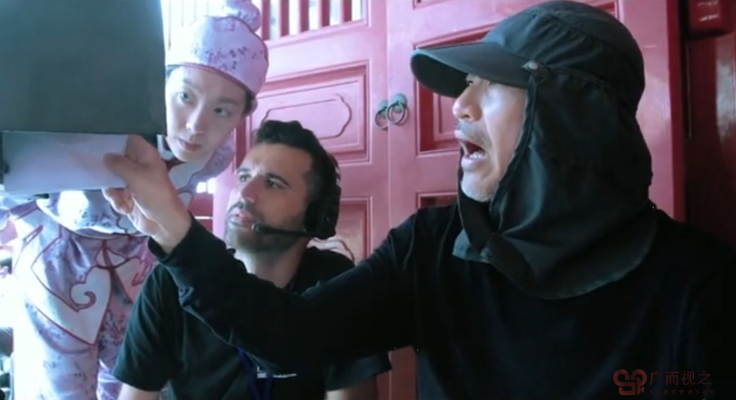 'Tan vua hai kich': Phim hai cua Chau Tinh Tri gay cuoi ra nuoc mat hinh anh