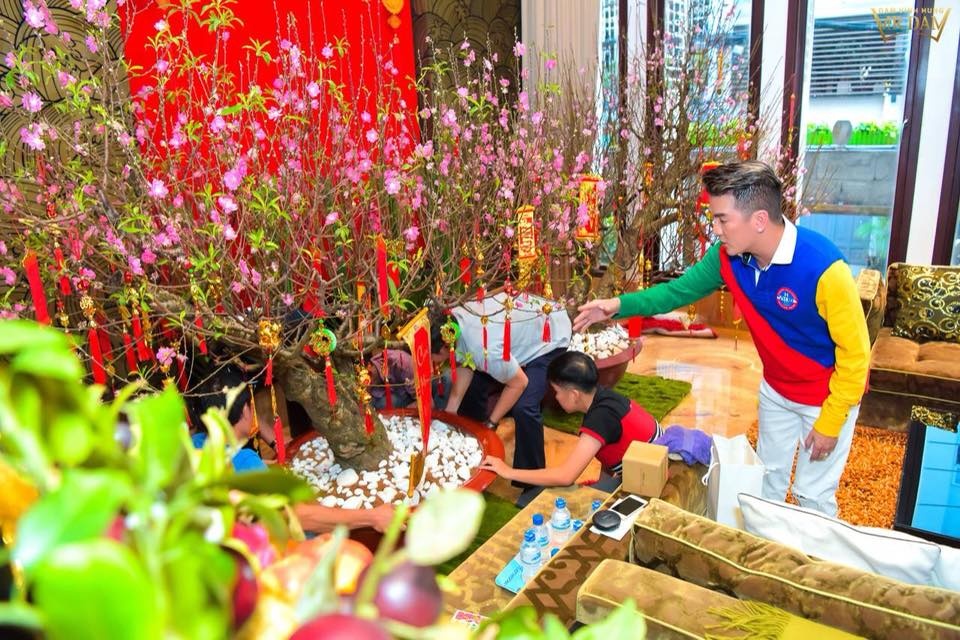 Nghe si Viet trang hoang nha cua chuan bi don Tet hinh anh