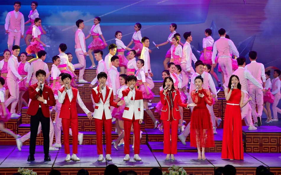 Gala mung xuan Trung Quoc anh 10