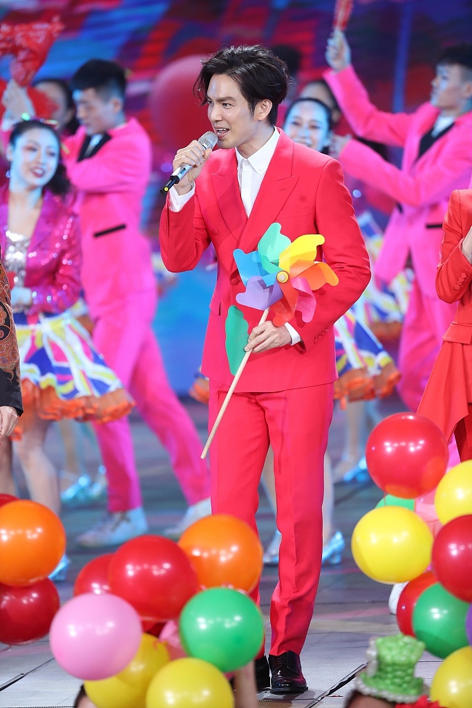 Gala mung xuan Trung Quoc anh 9